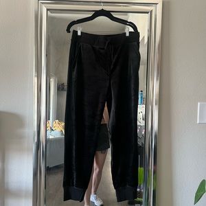 NEW NYDJ Black Velour Joggers Size M